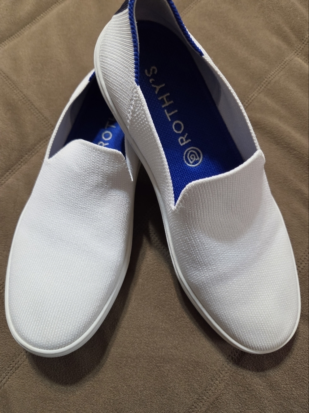 Rothy's  Sleek White and Blue Women's Slip-On Knit Loafer Tennis Shoes. Sz 7